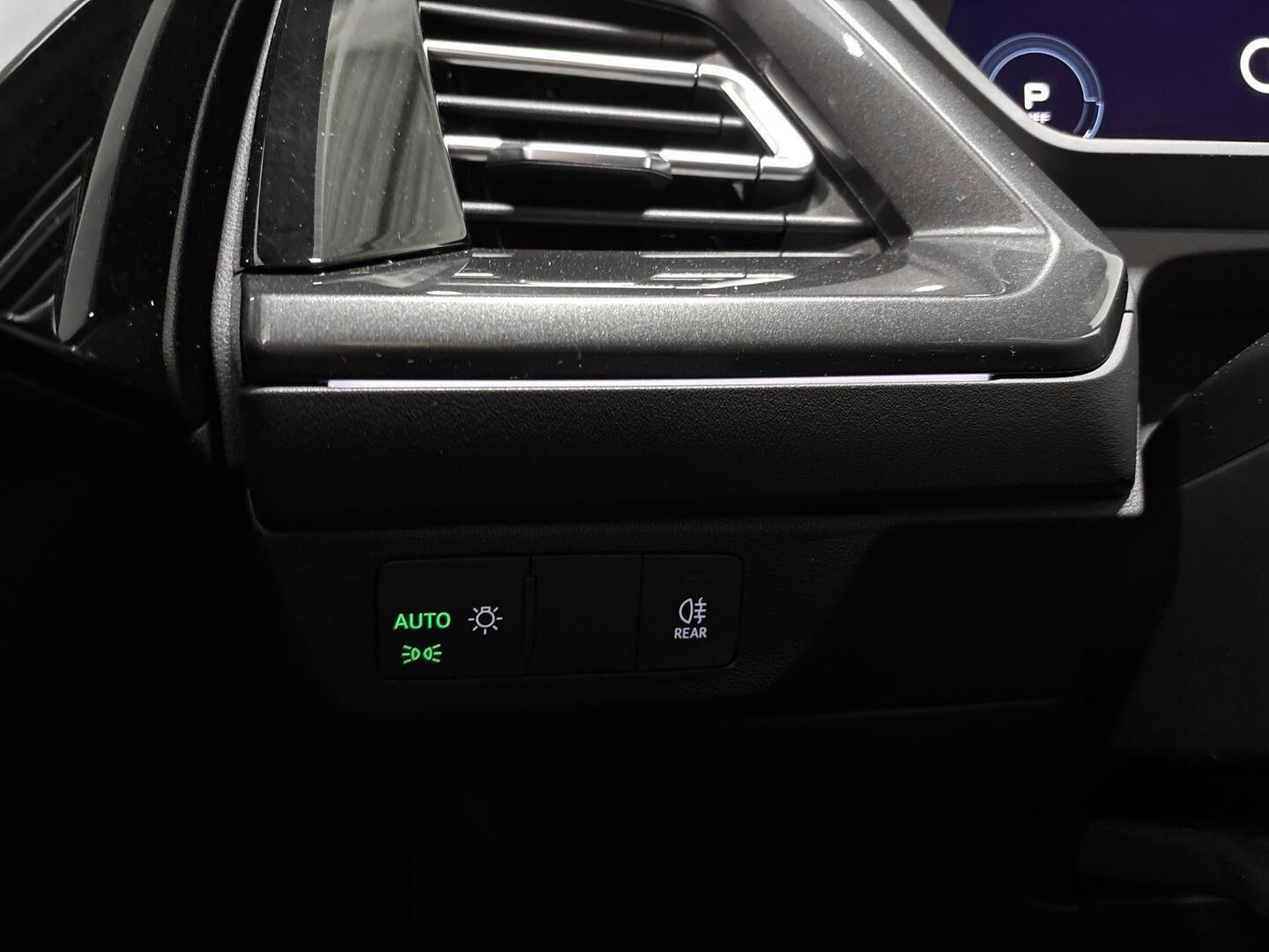 AUDI Q4 e-tron 2022