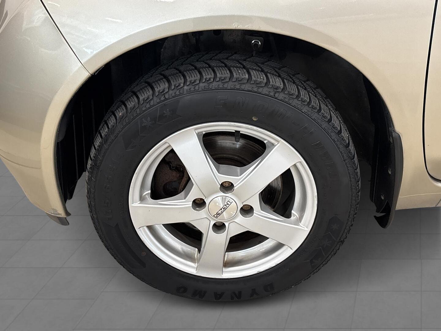 NISSAN Micra 2005