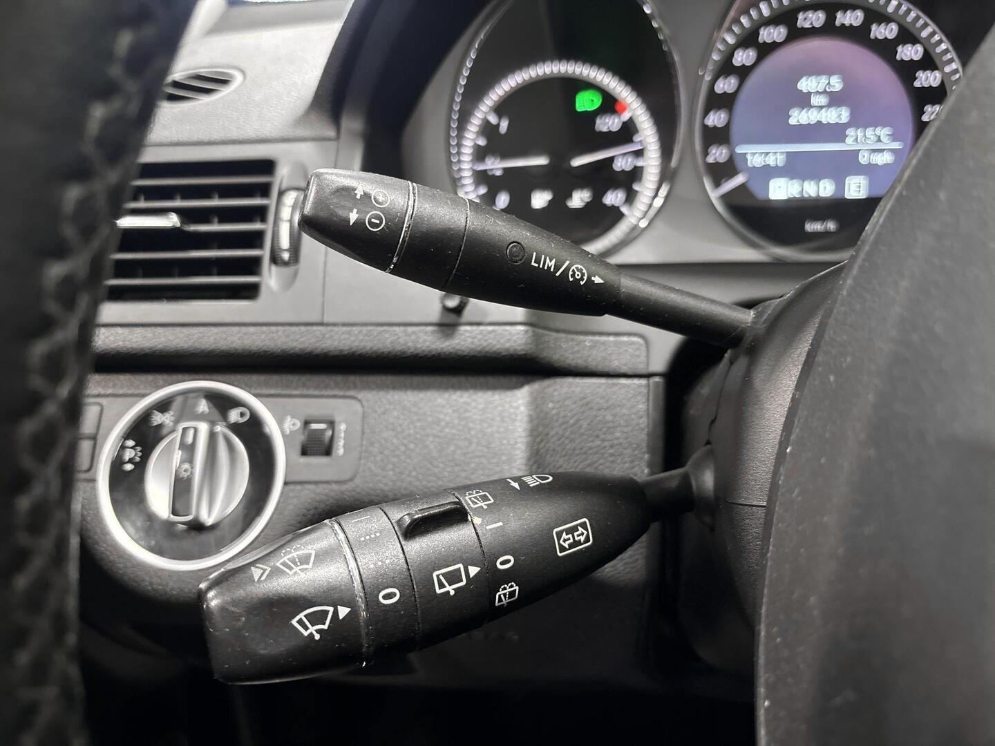 MERCEDES-BENZ C 2011