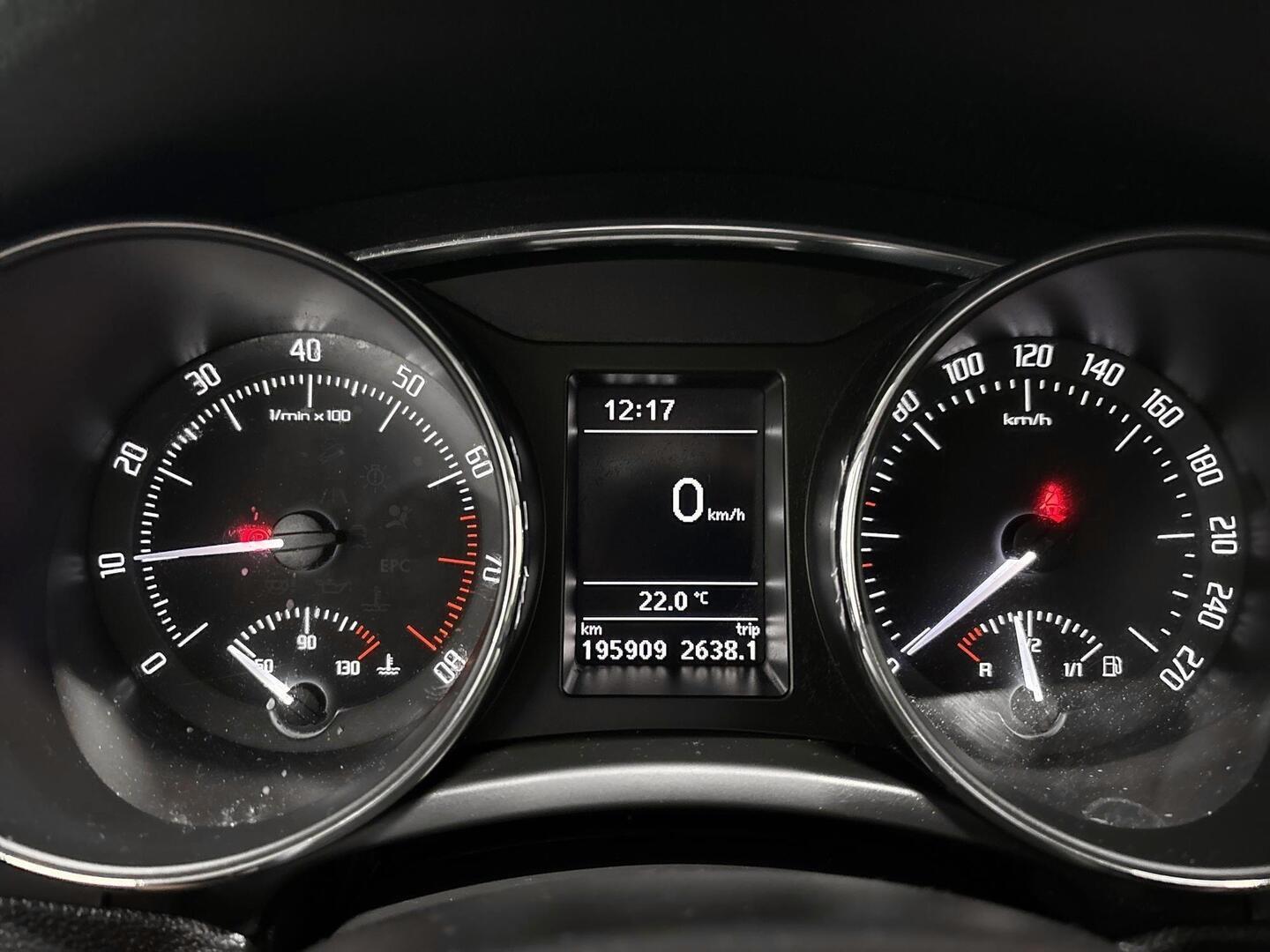 SKODA Superb 2012