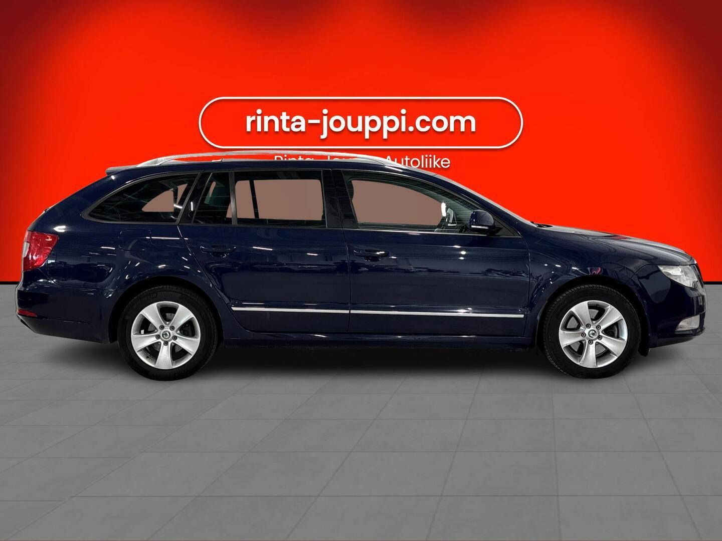 SKODA Superb 2012