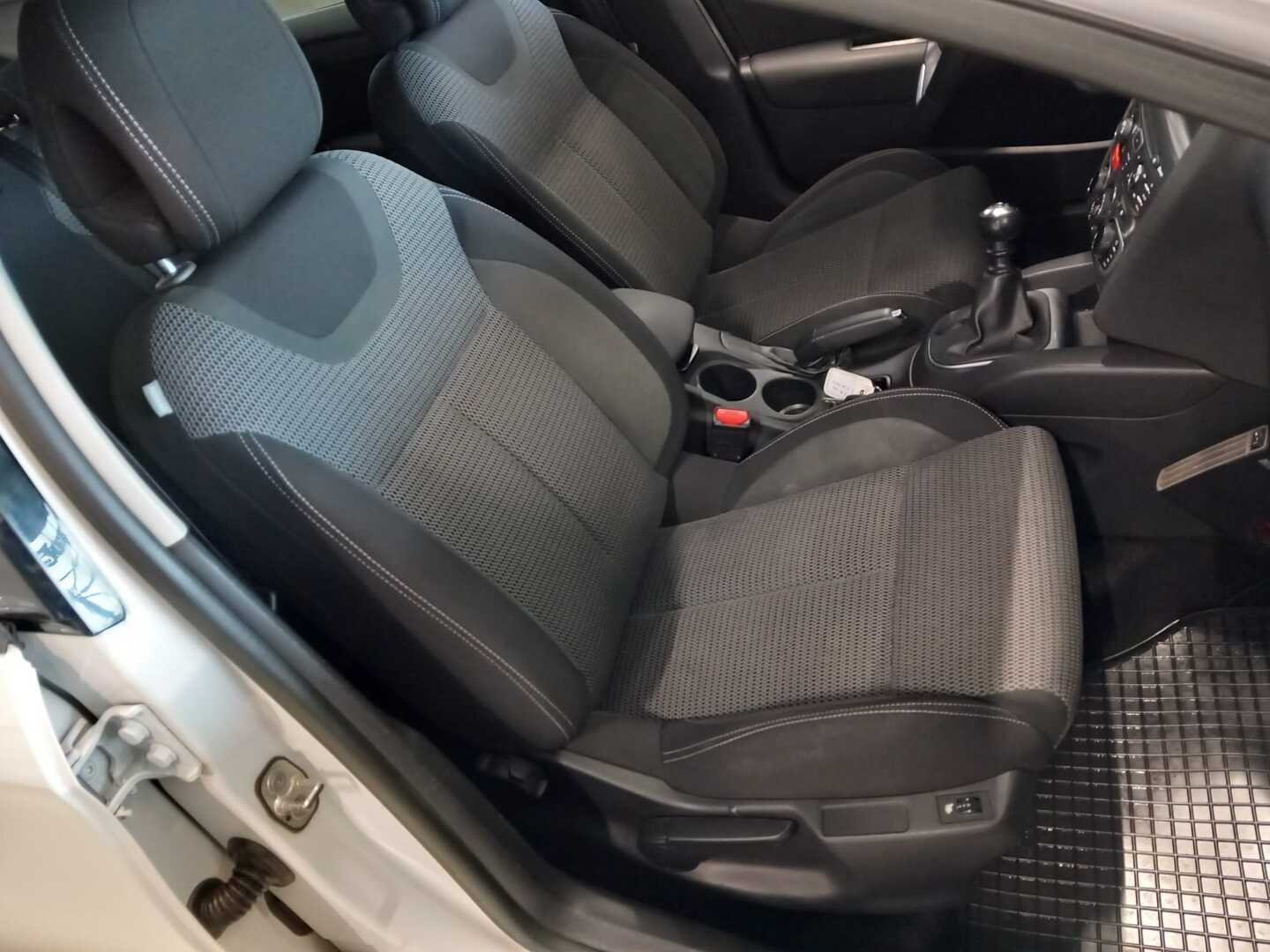 CITROEN C4 2015