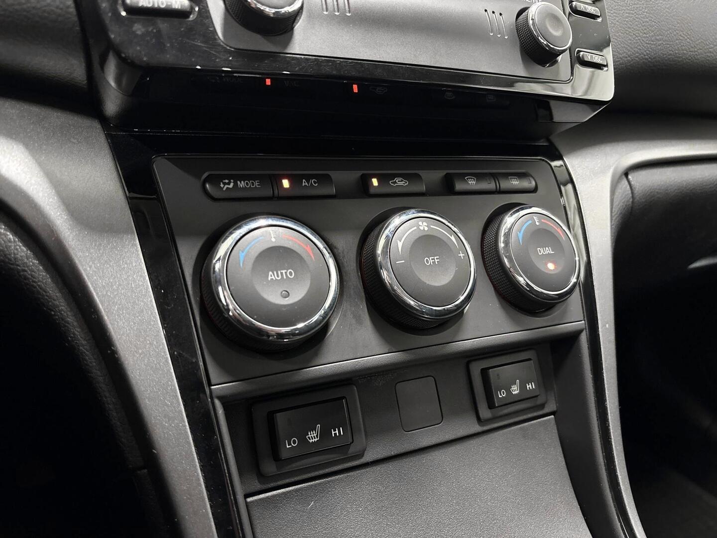 MAZDA Mazda6 2011