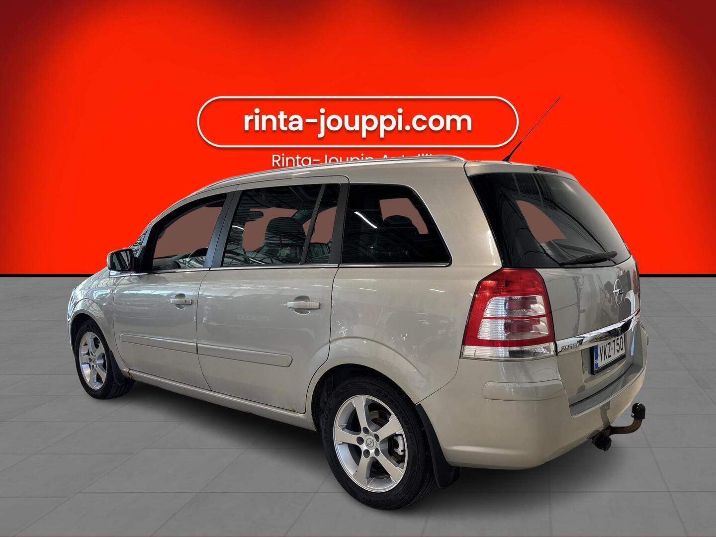 OPEL Zafira 2010
