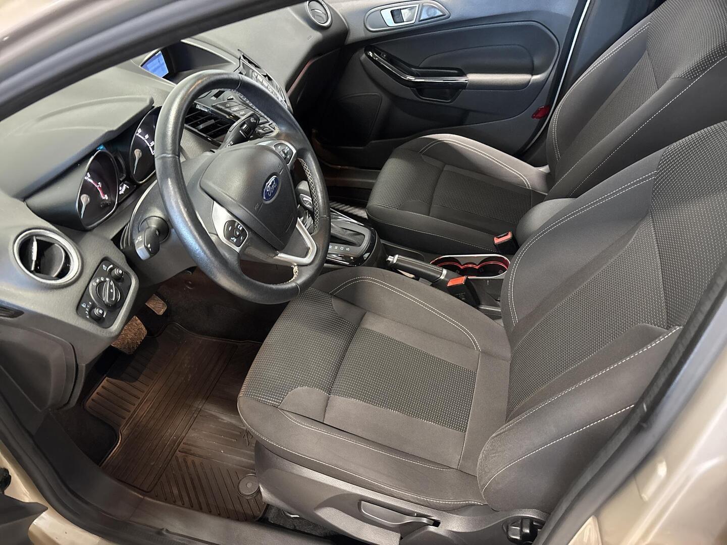 FORD Fiesta 2017