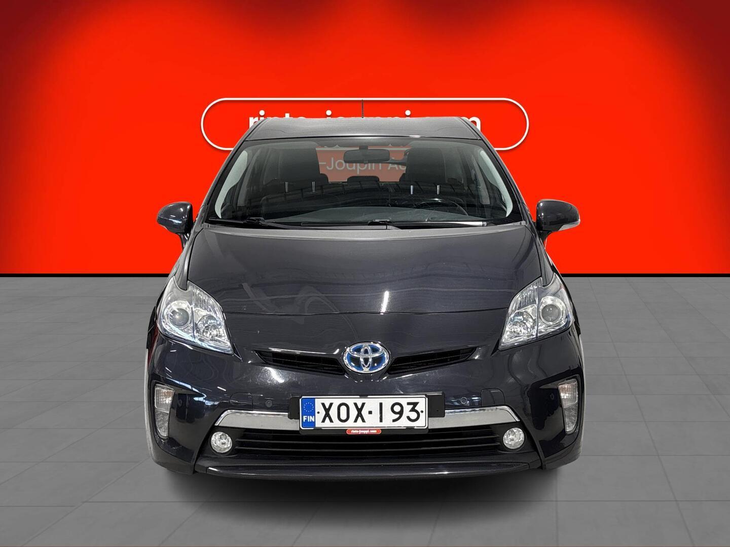 TOYOTA Prius Plug-in 2013