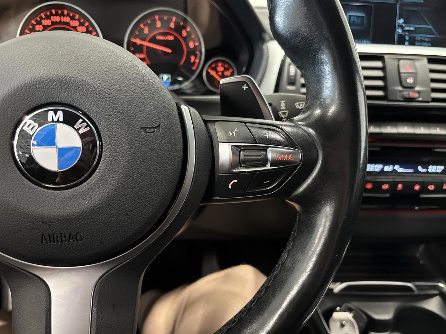BMW 330 2016