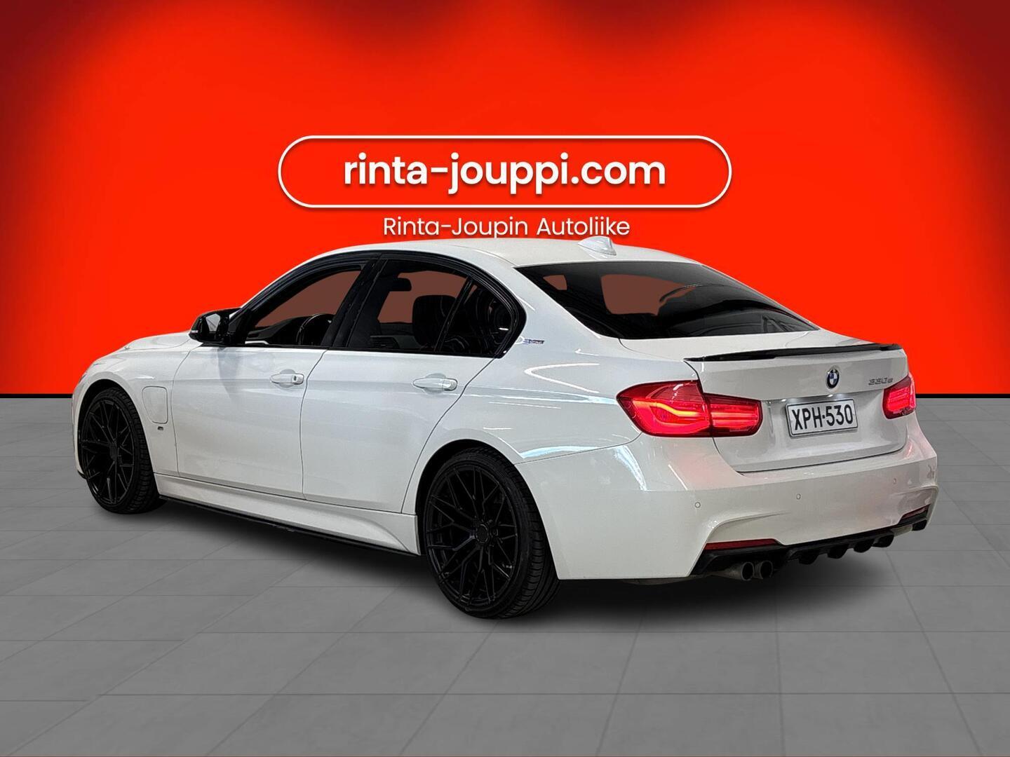 BMW 330 2016