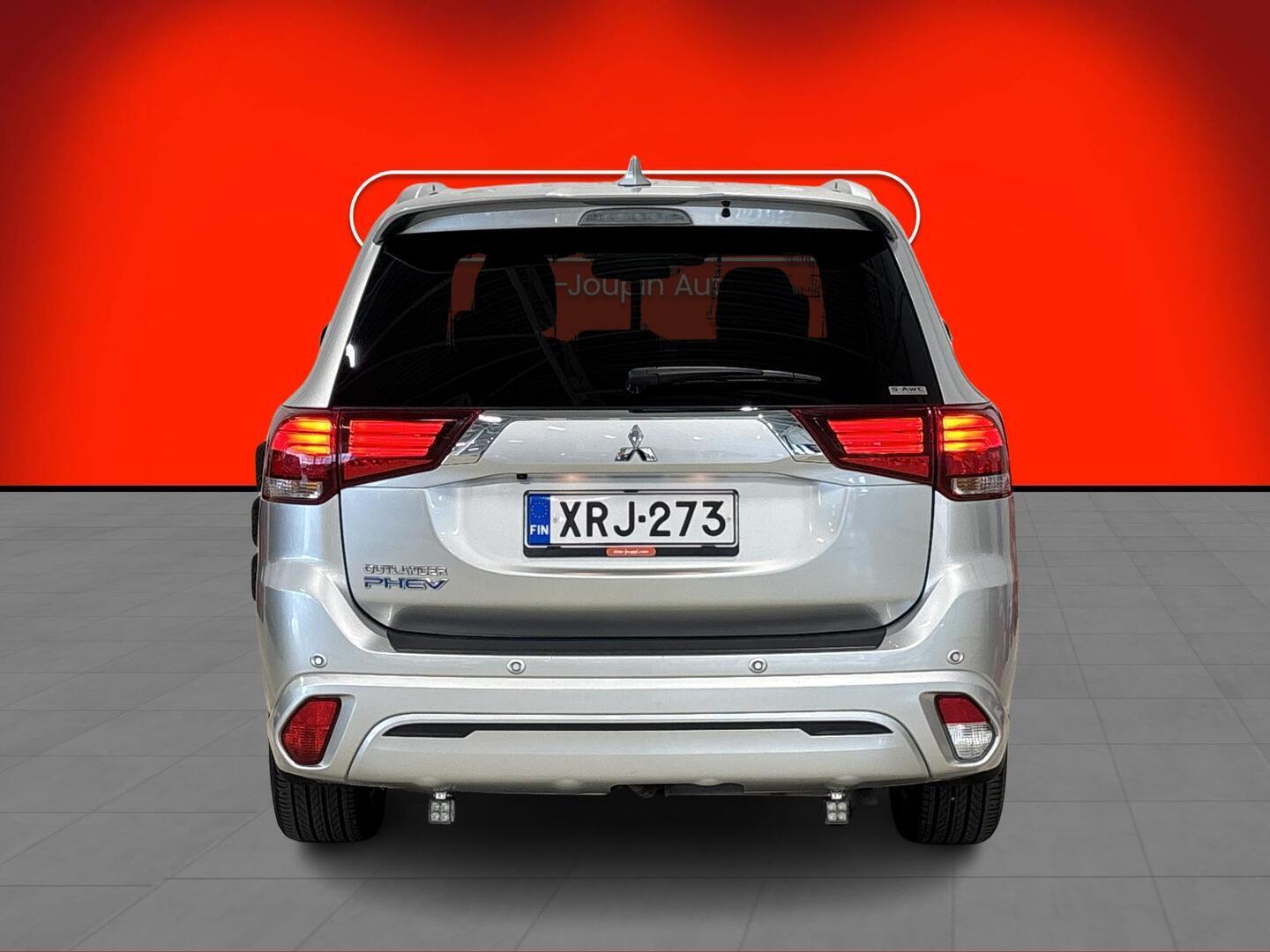 MITSUBISHI Outlander PHEV 2020