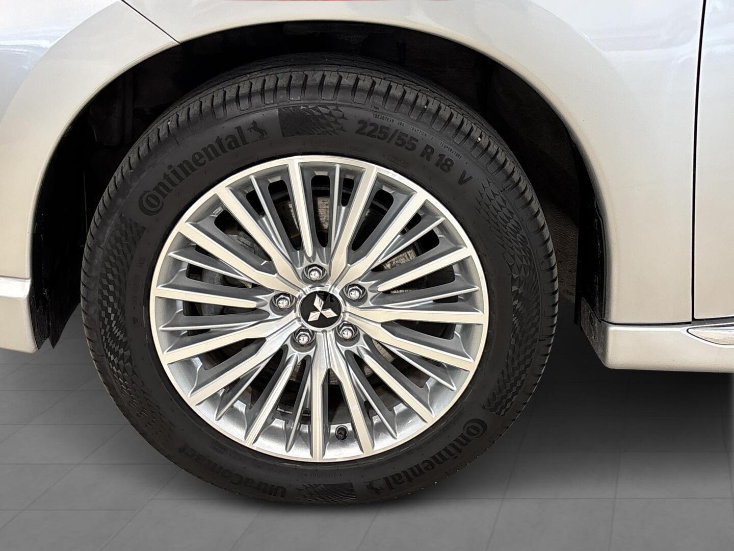 MITSUBISHI Outlander PHEV 2020