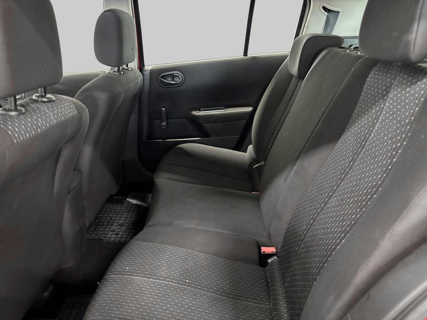 RENAULT Megane 2003