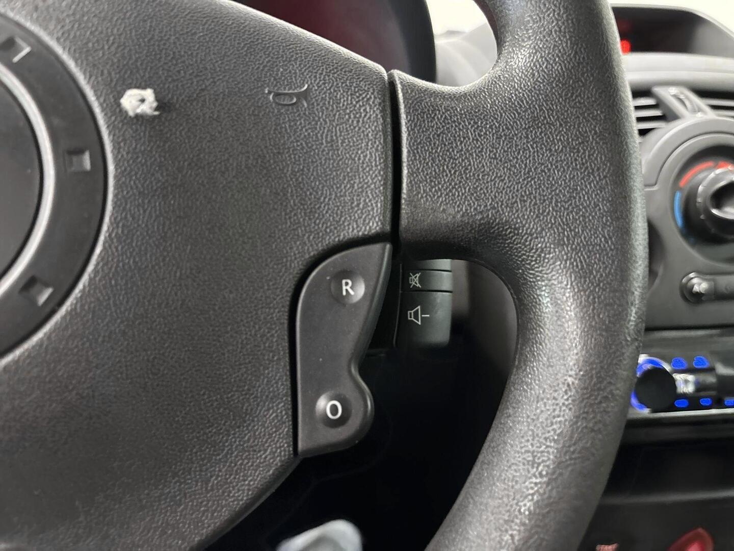 RENAULT Megane 2003