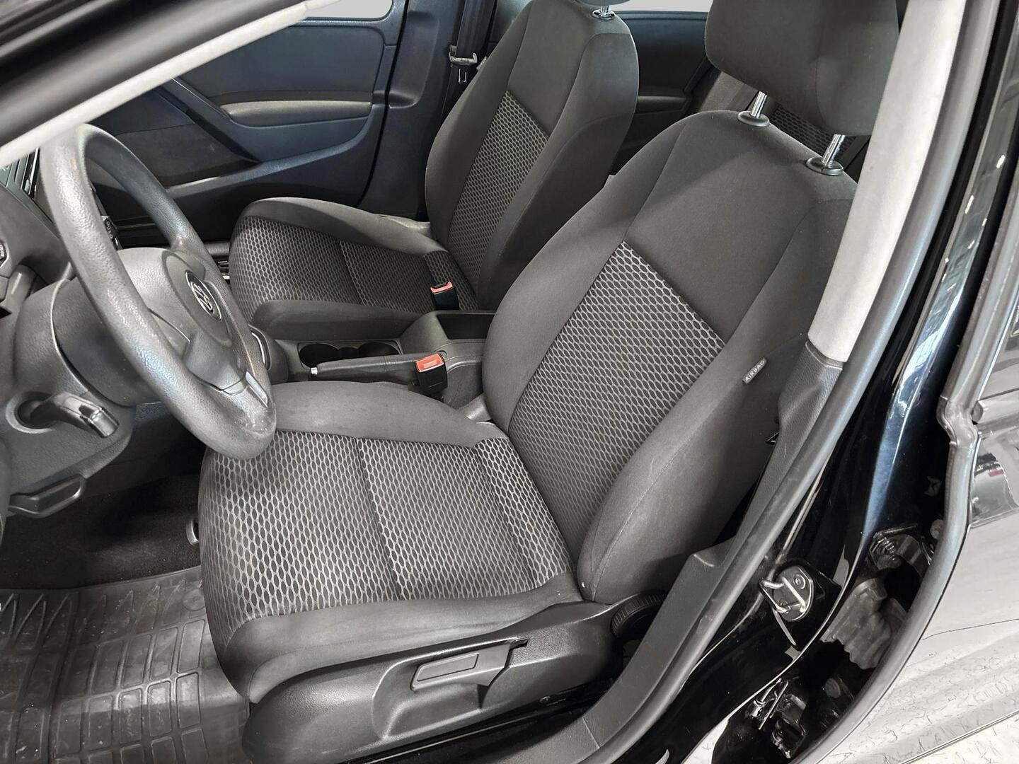 VOLKSWAGEN Golf 2011