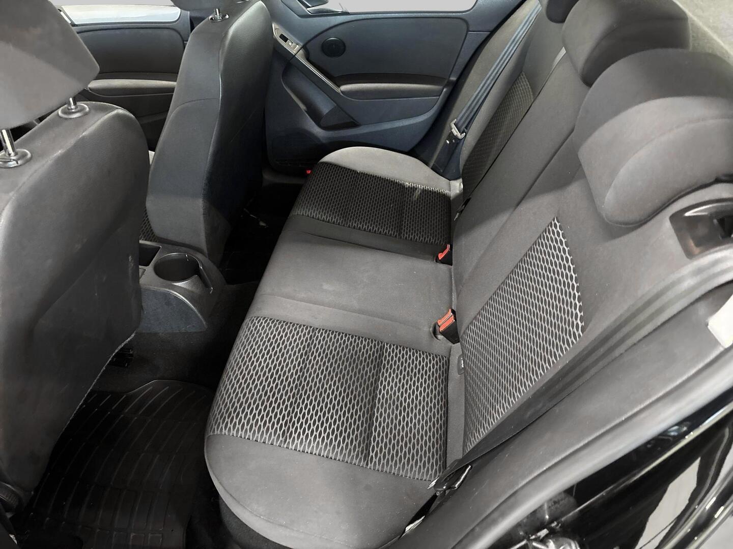 VOLKSWAGEN Golf 2011