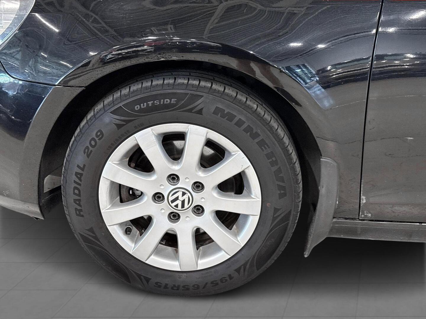 VOLKSWAGEN Golf 2011