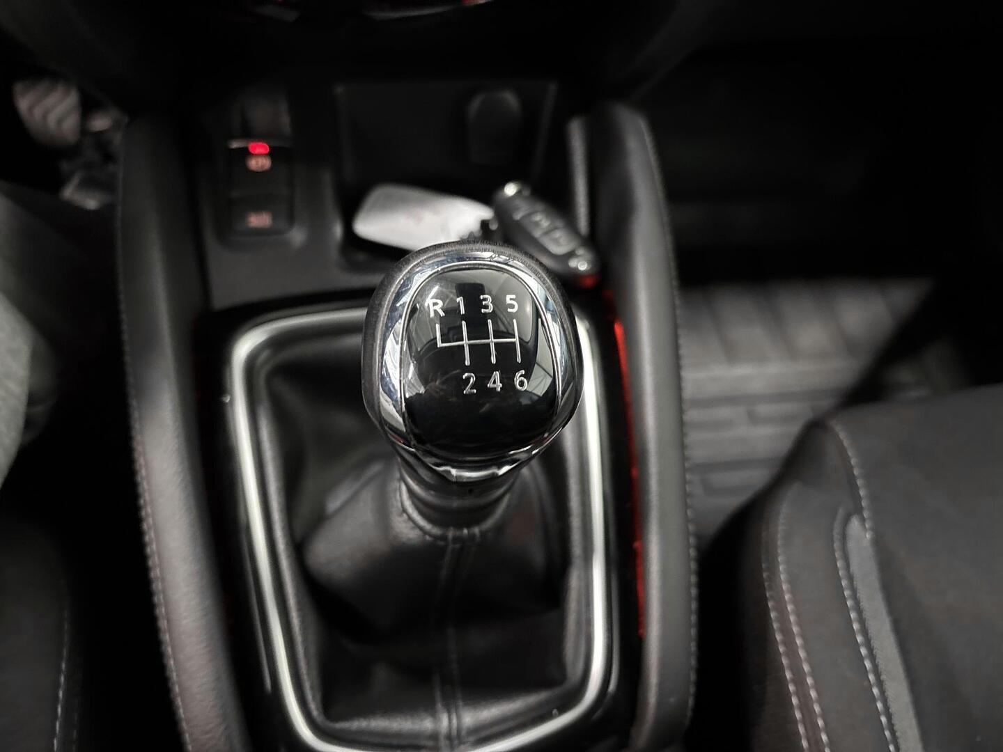 NISSAN Qashqai 2018