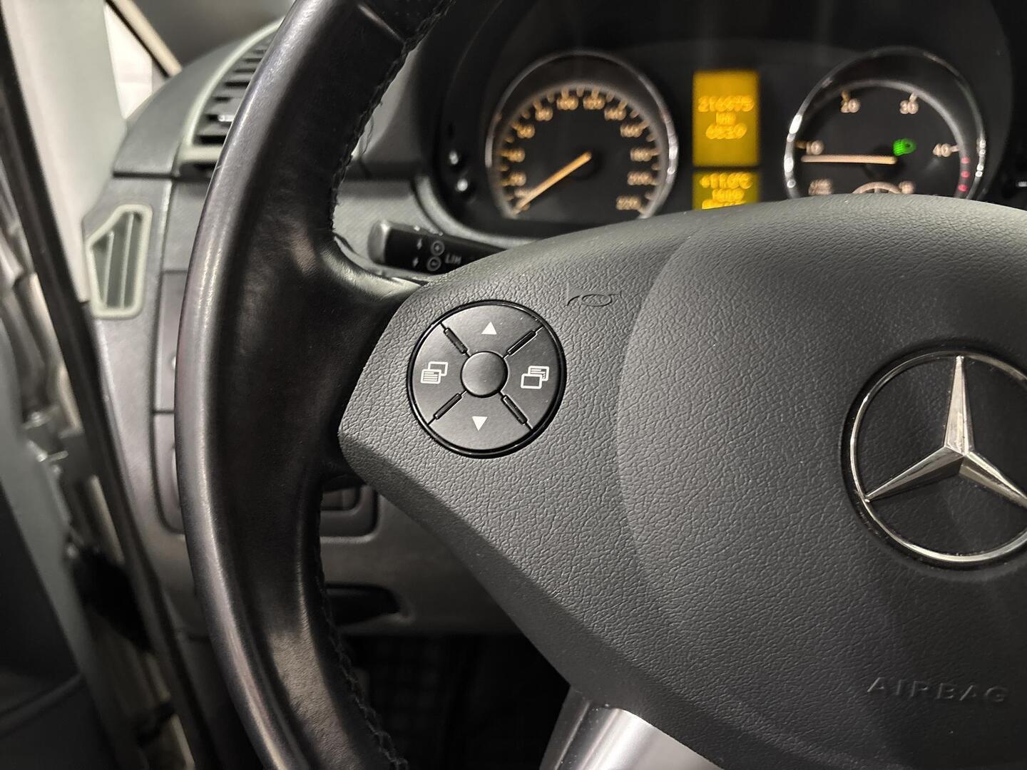 MERCEDES-BENZ Vito 2011