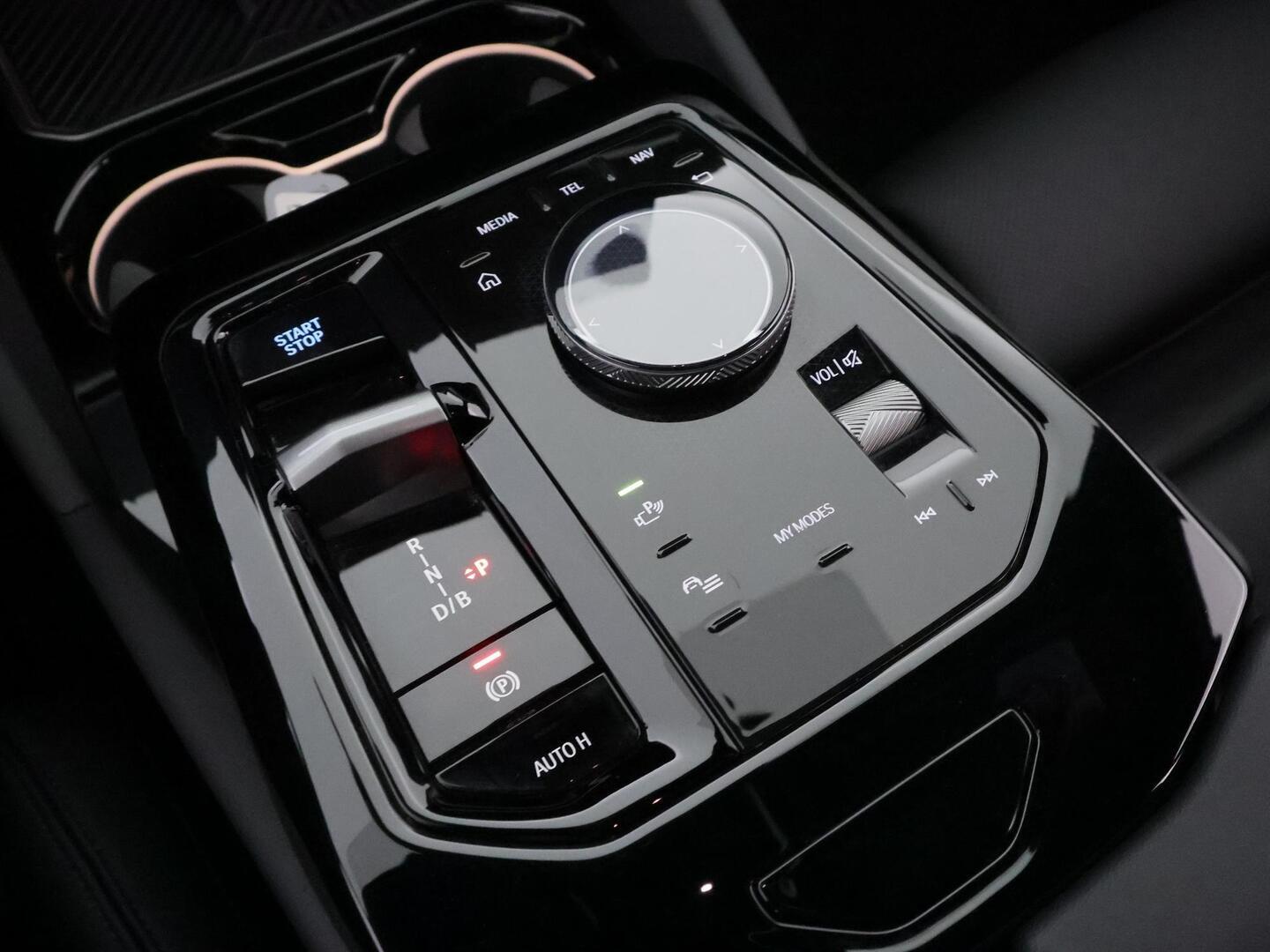BMW I5 2025