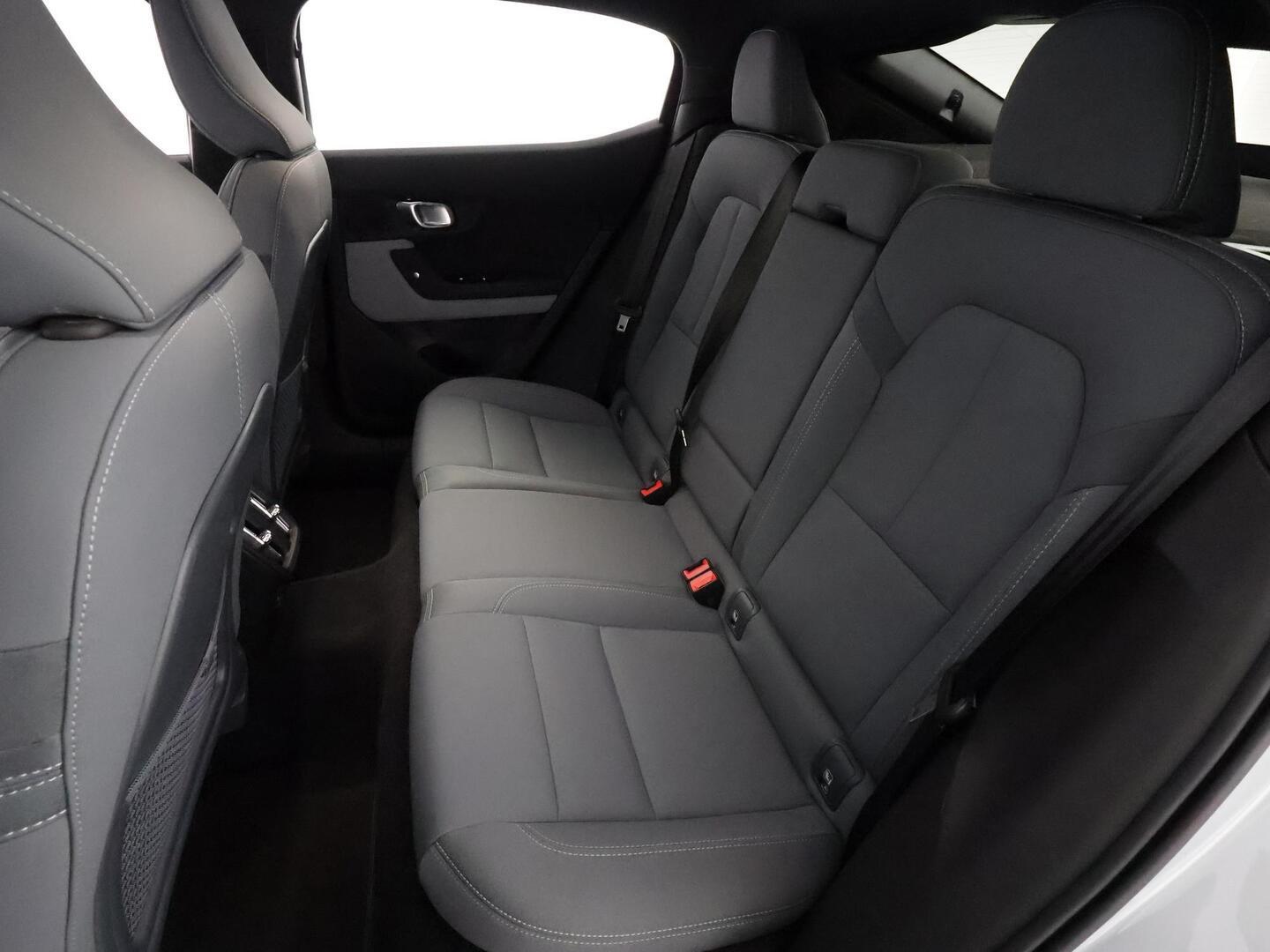 POLESTAR 2 2023