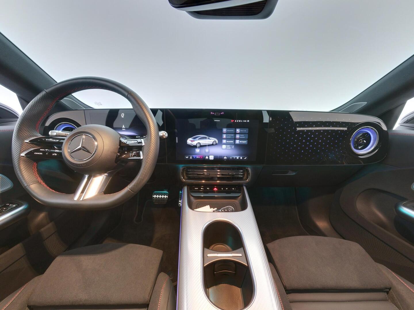 MERCEDES-BENZ CLA 2026