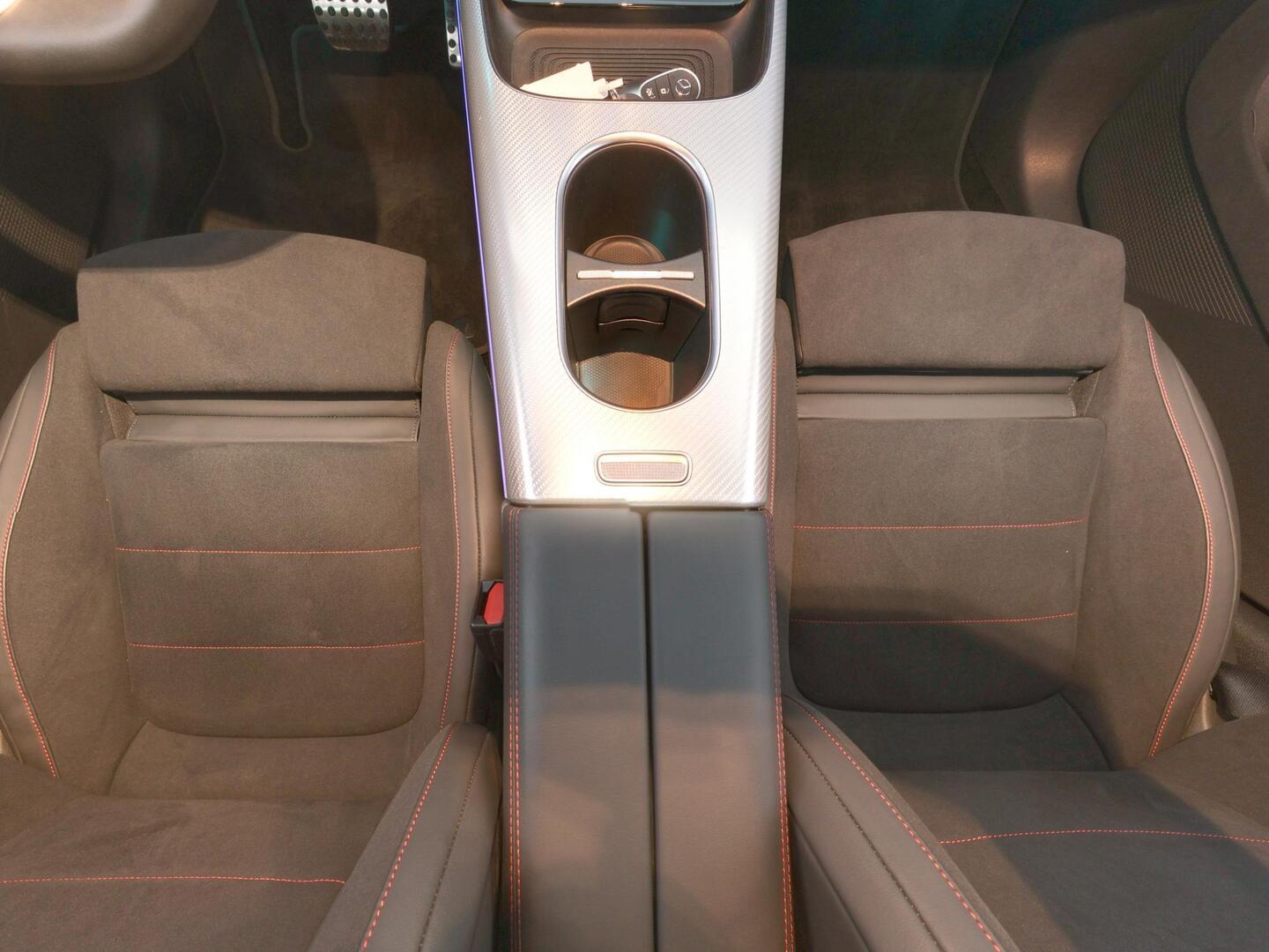 MERCEDES-BENZ CLA 2026