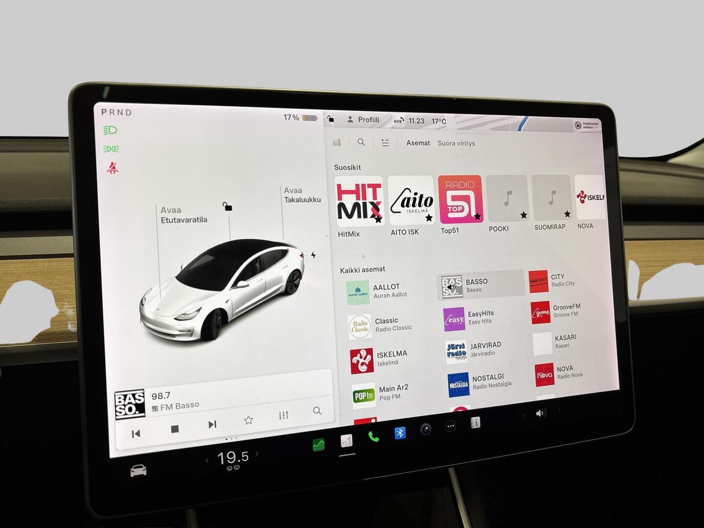 TESLA Model 3 2019