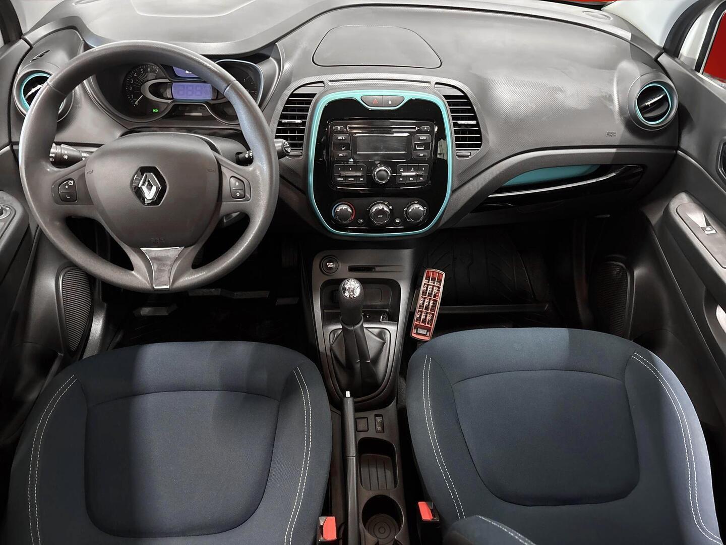 RENAULT Captur 2016