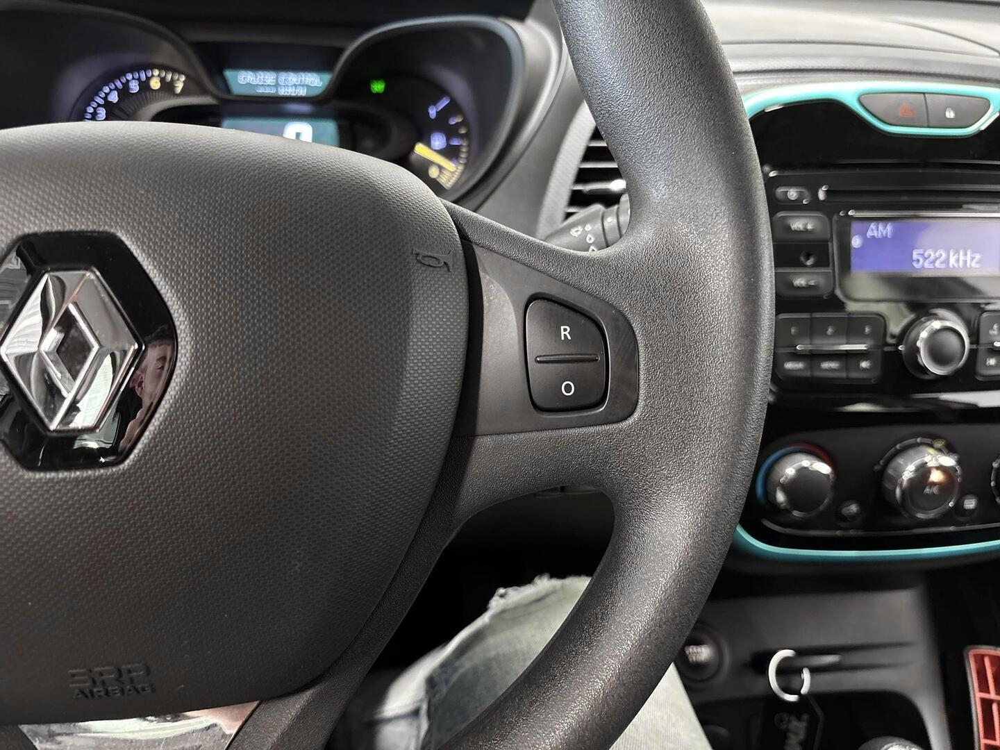 RENAULT Captur 2016
