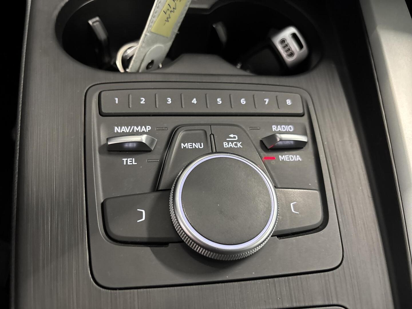 AUDI A4 2019