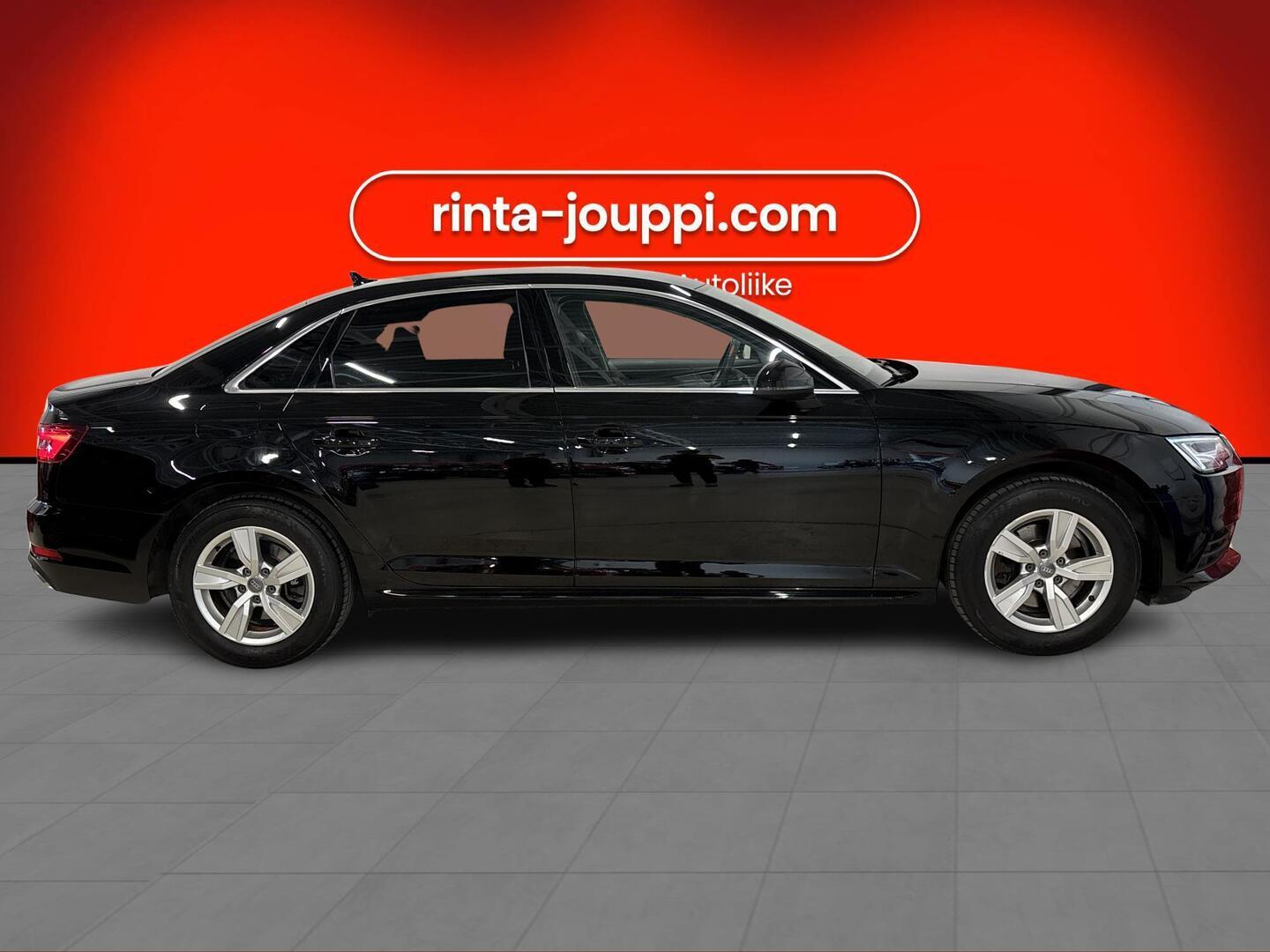 AUDI A4 2019