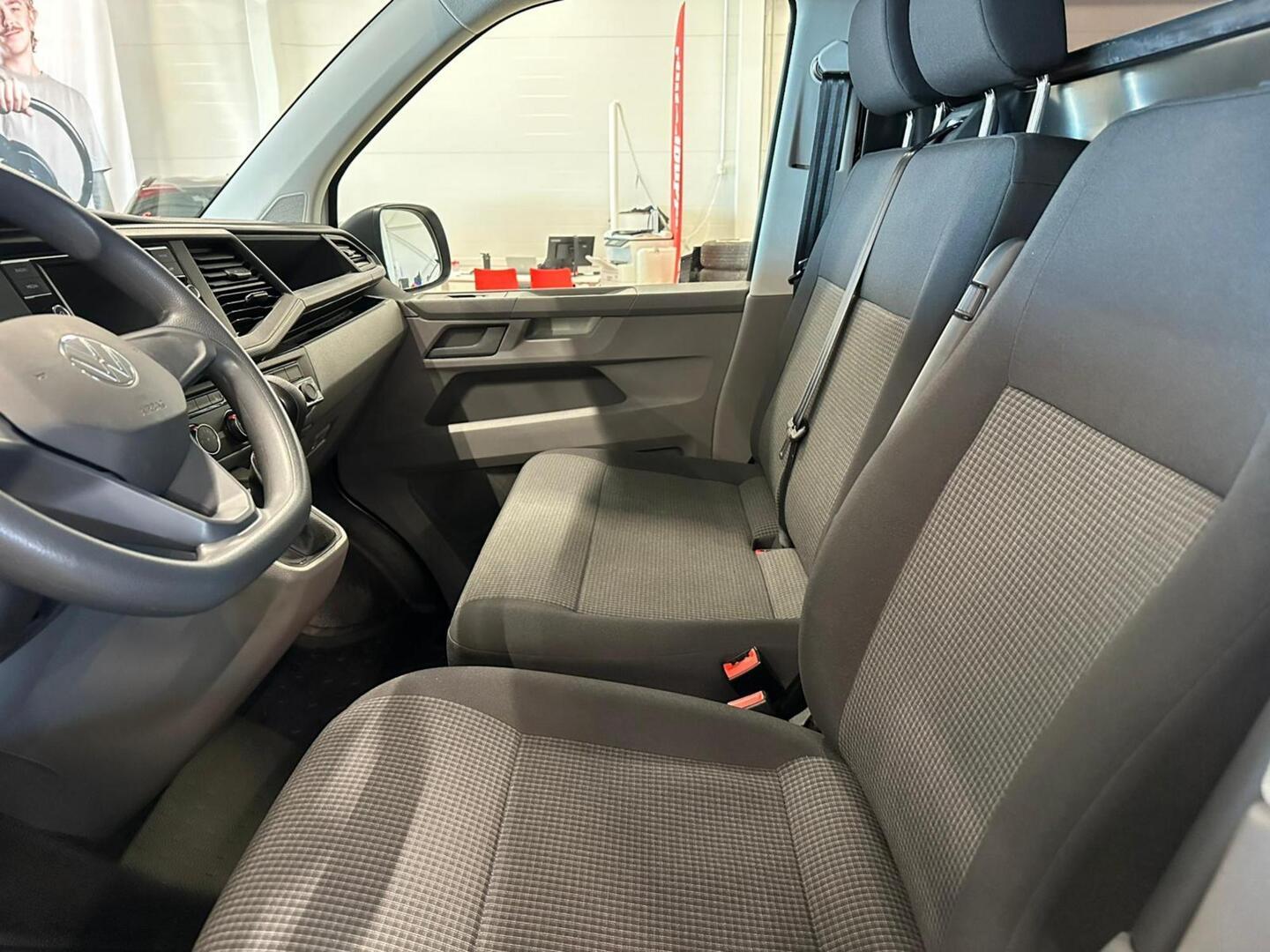 VOLKSWAGEN Transporter 2022