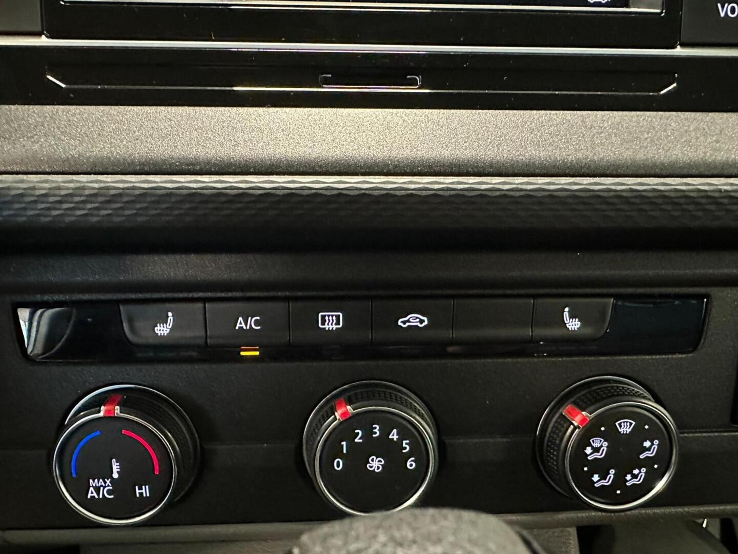 VOLKSWAGEN Transporter 2022