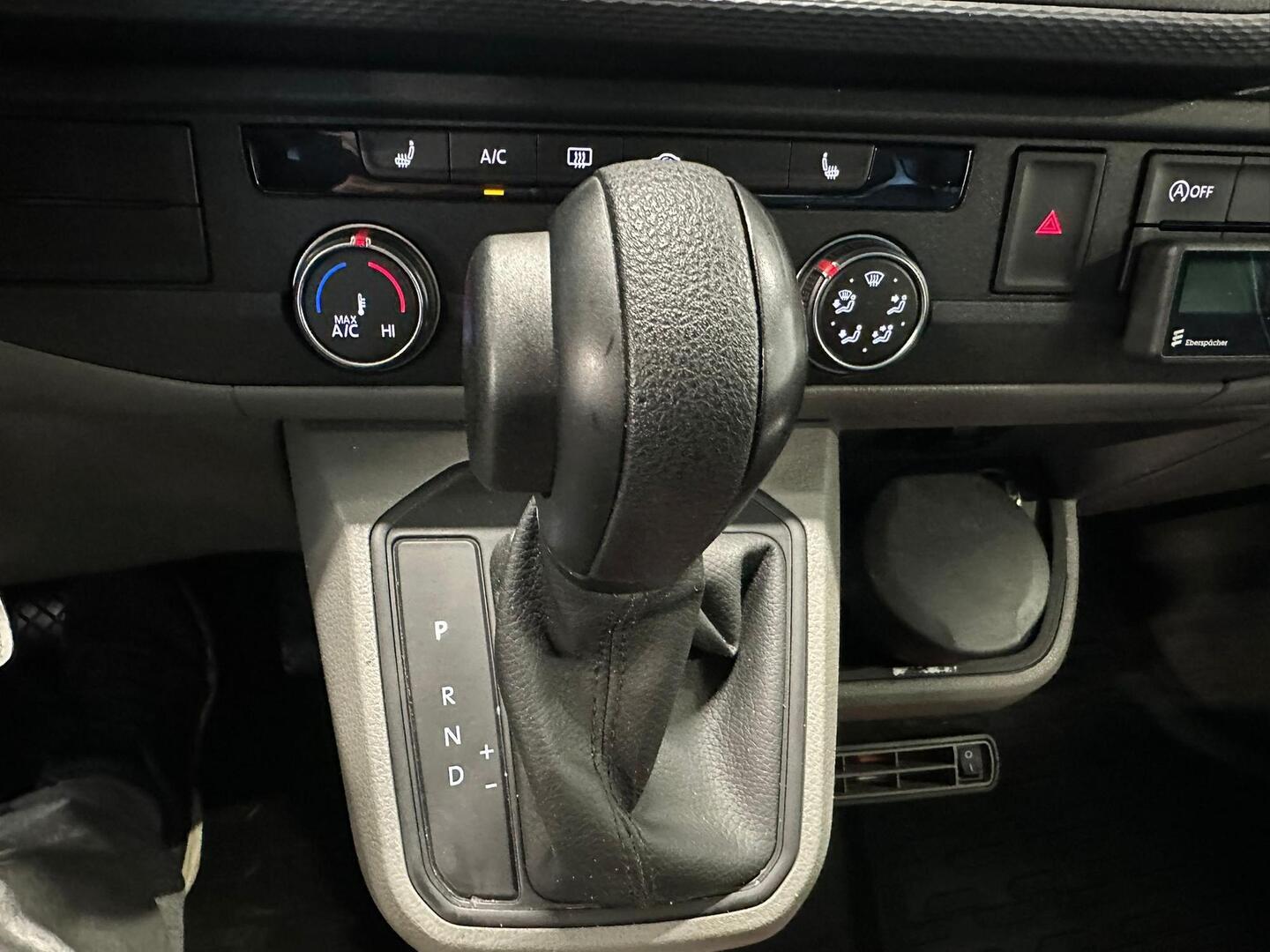 VOLKSWAGEN Transporter 2022