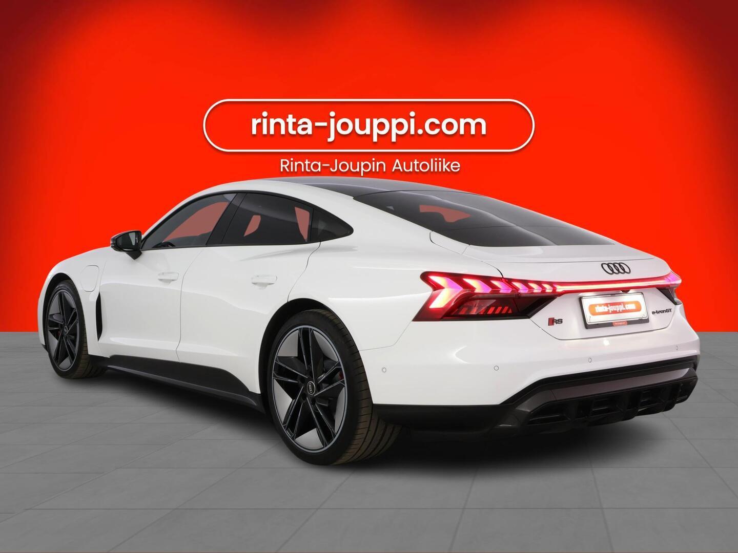 AUDI E-TRON GT RS 2022