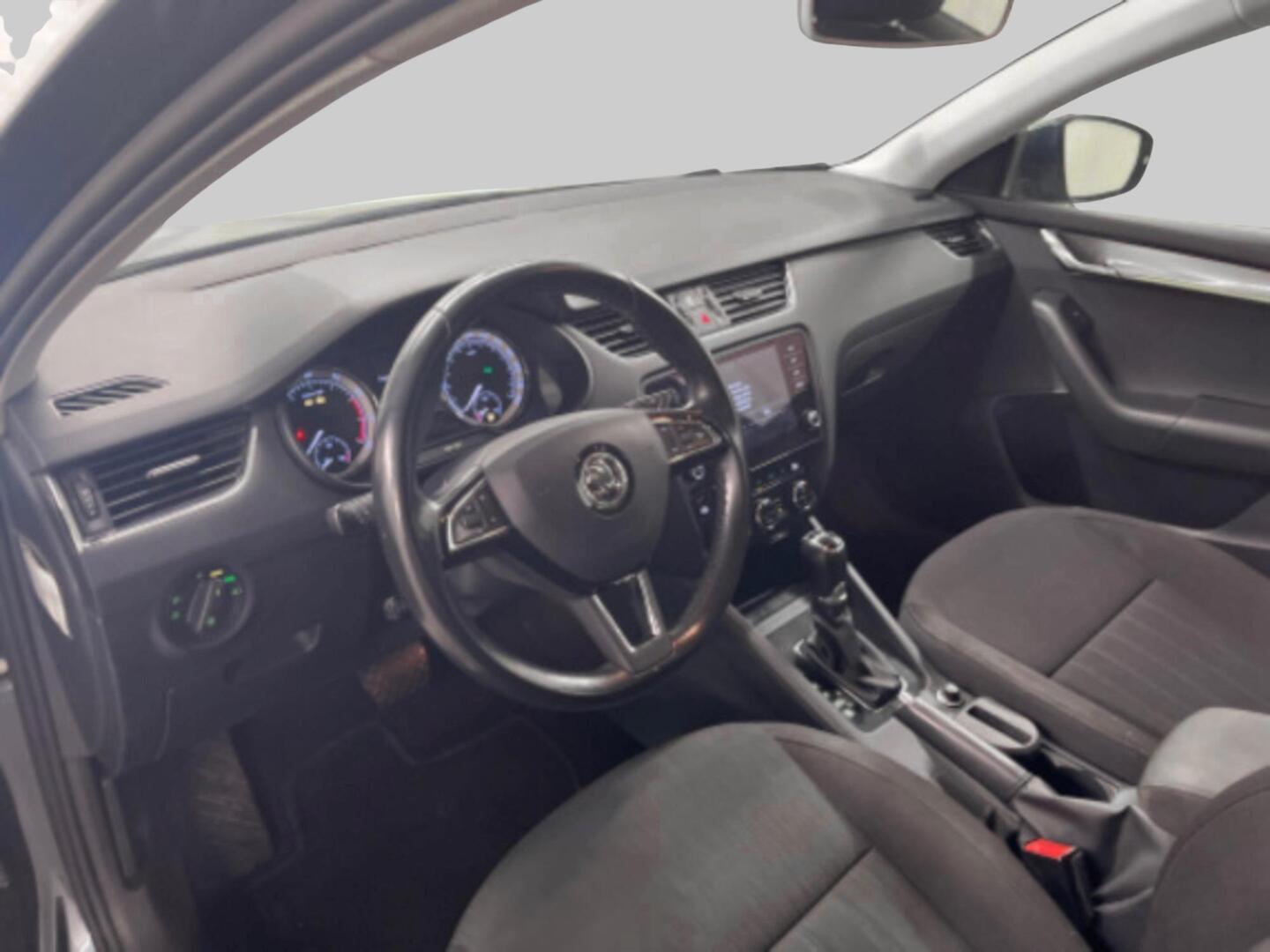 SKODA OCTAVIA 2019