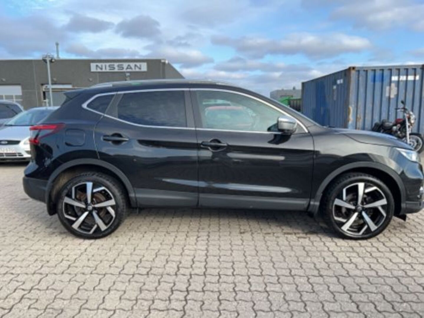 NISSAN QASHQAI 2018
