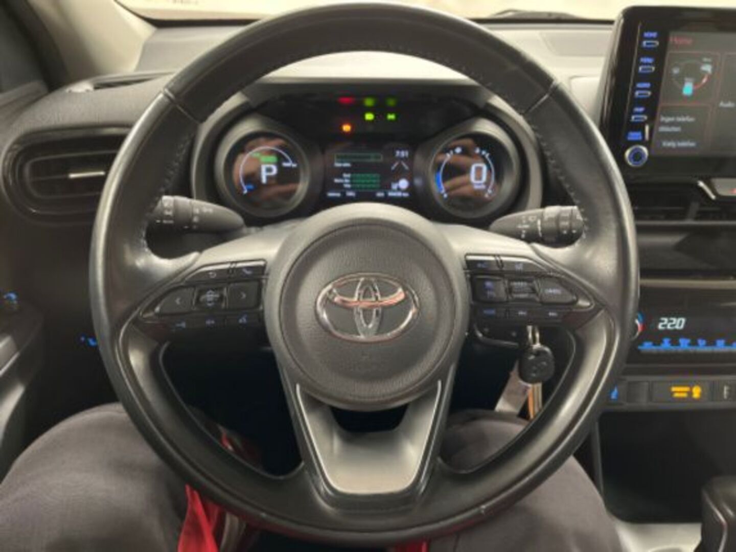 TOYOTA YARIS CROSS 2022