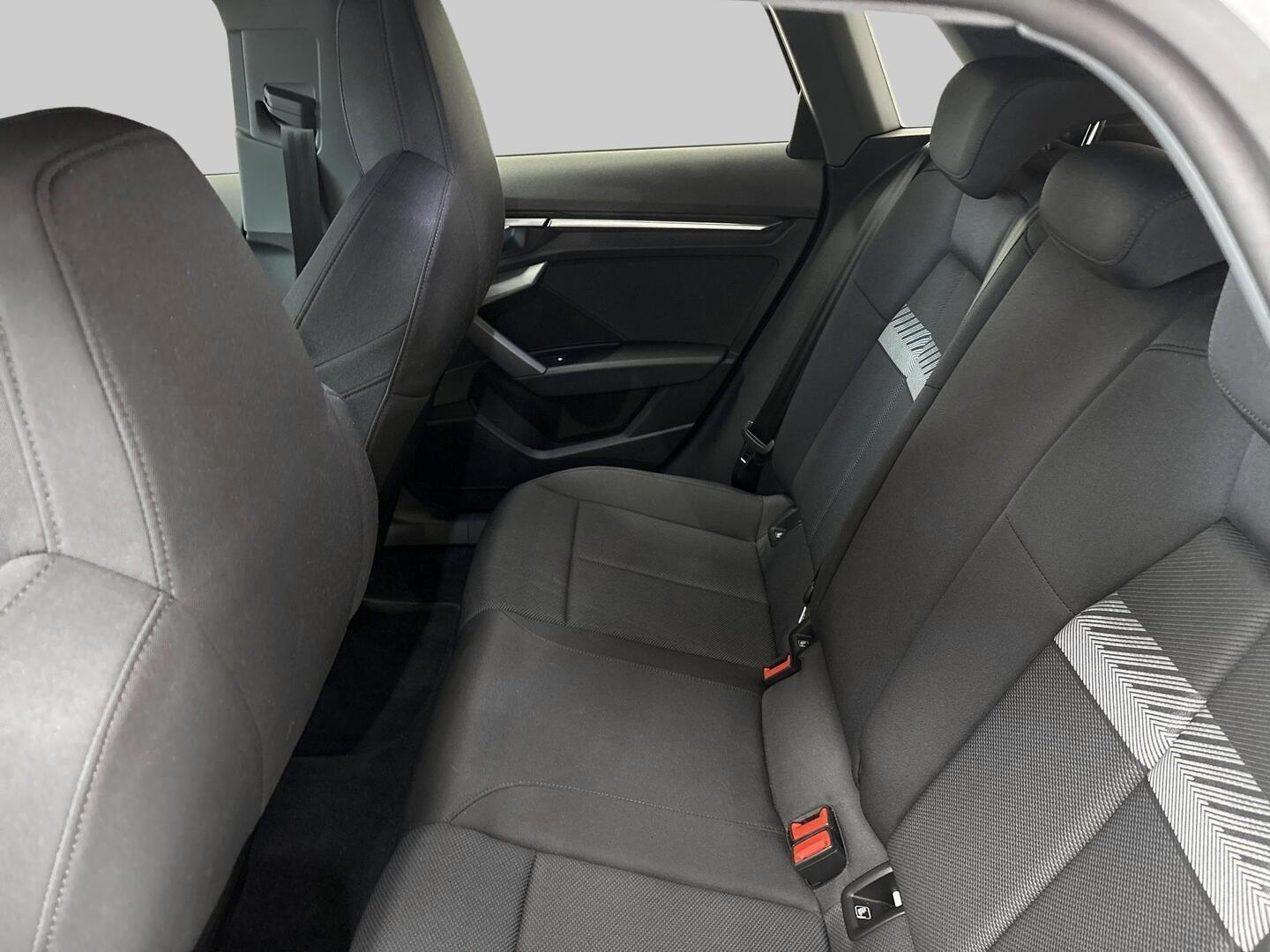 AUDI A3 2025