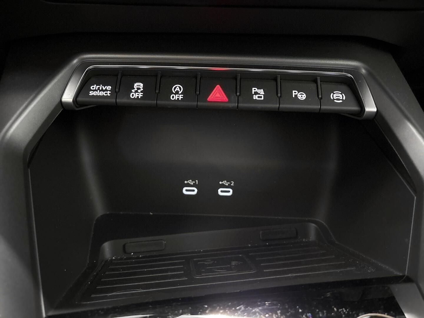 AUDI A3 2025