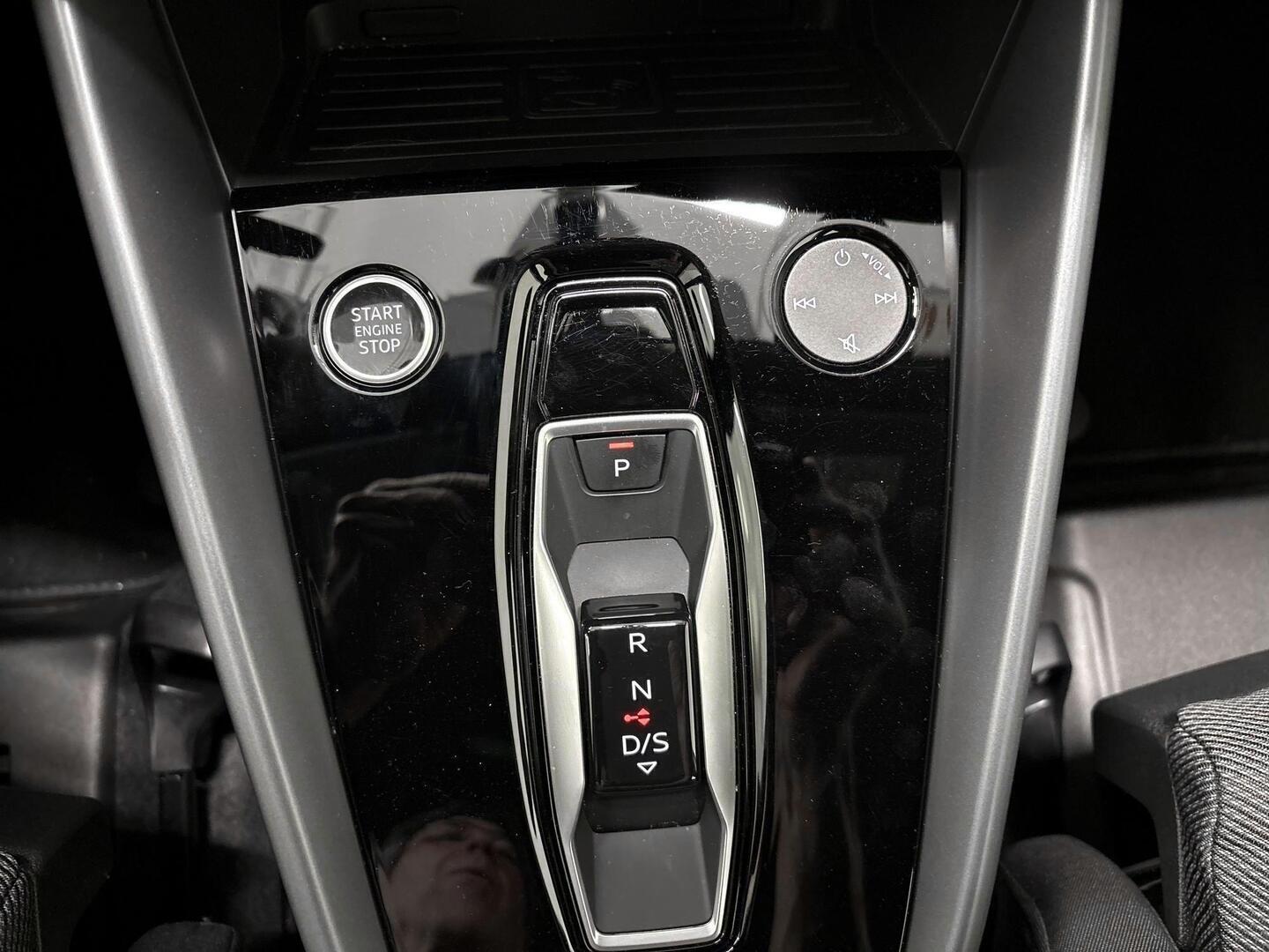 AUDI A3 2025