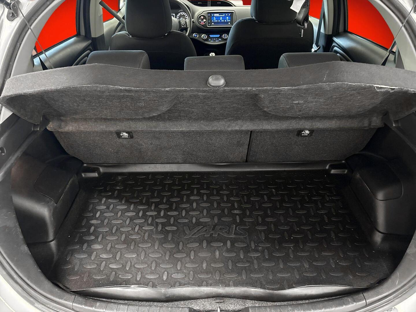 TOYOTA YARIS 2020