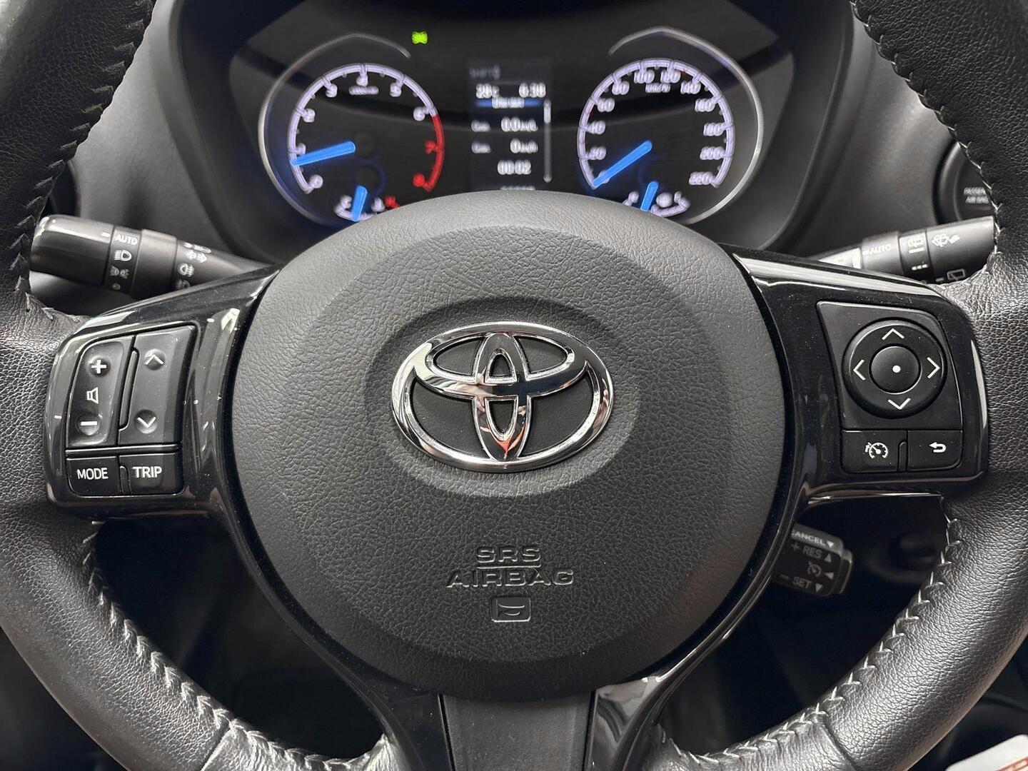 TOYOTA YARIS 2020