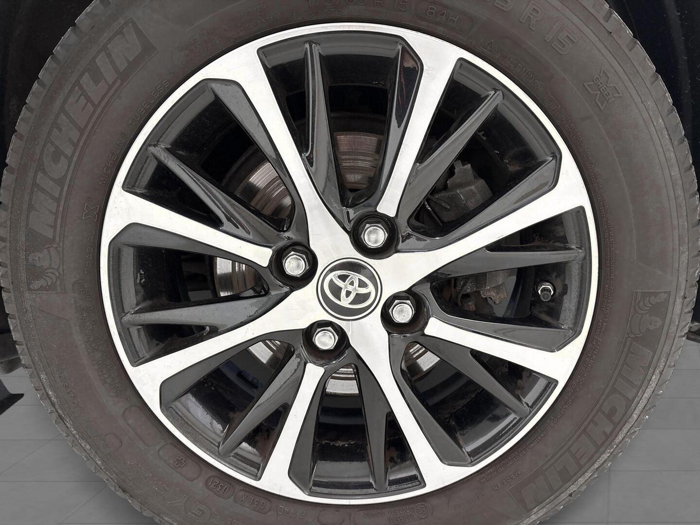 TOYOTA YARIS 2020