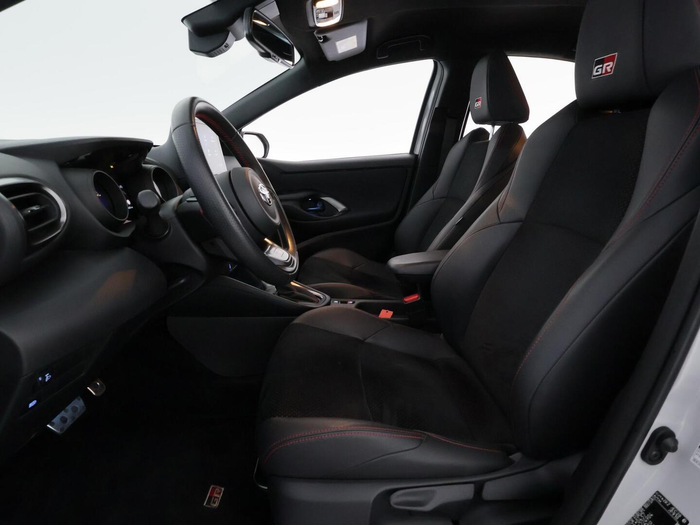 TOYOTA YARIS 2022