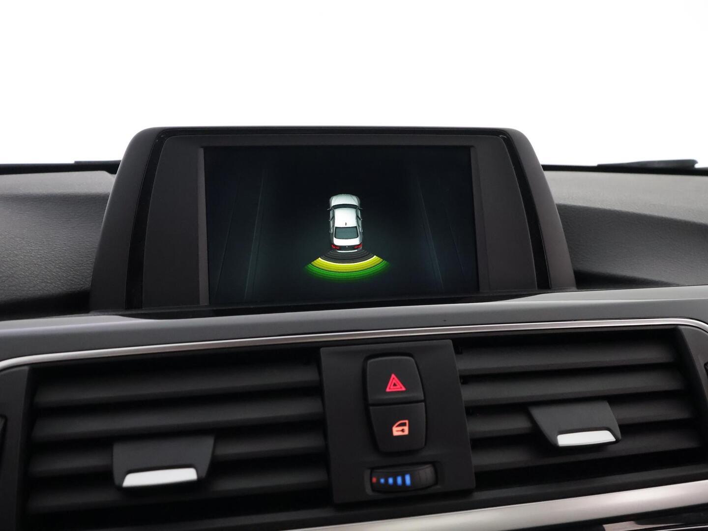 BMW 320 2018
