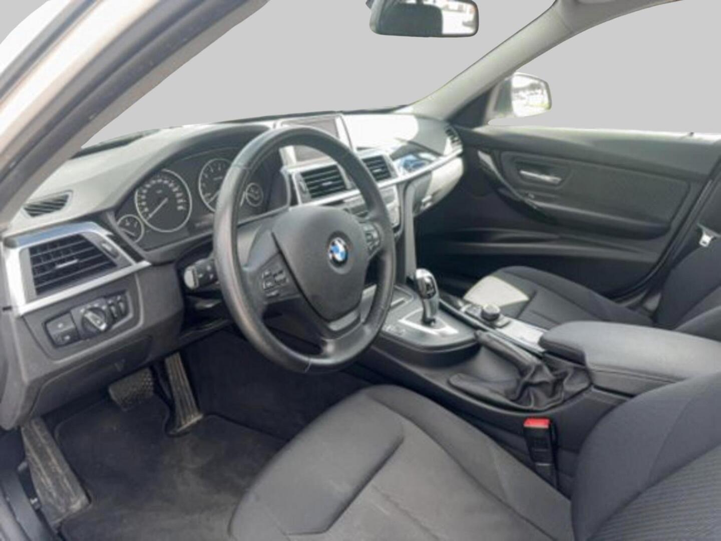 BMW 320 2018