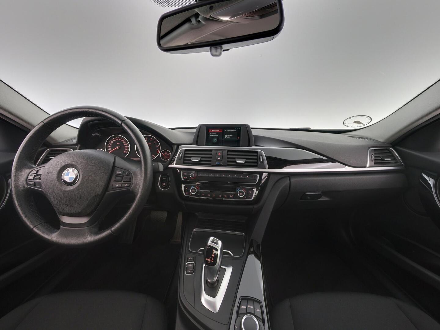 BMW 320 2018