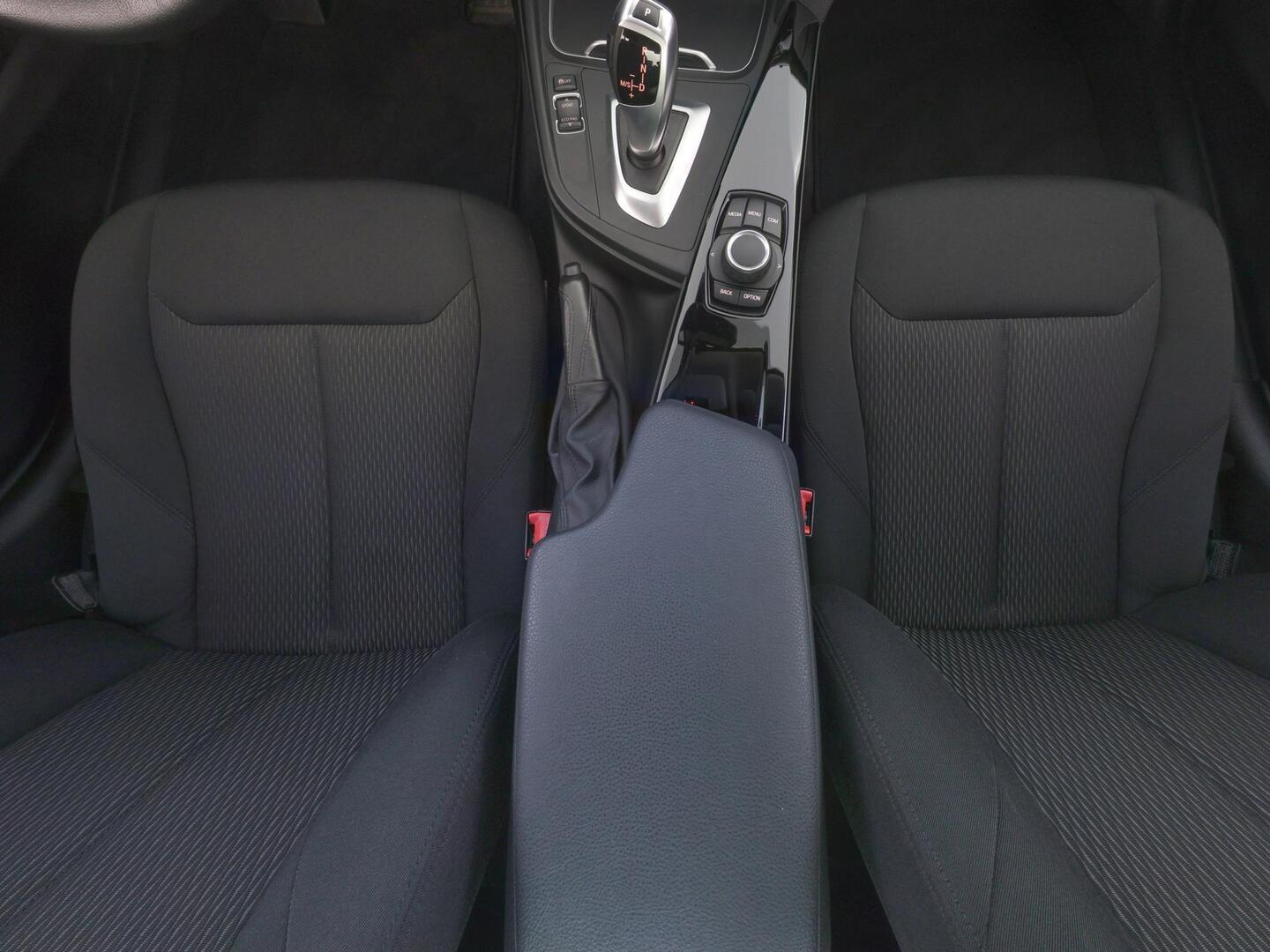 BMW 320 2018