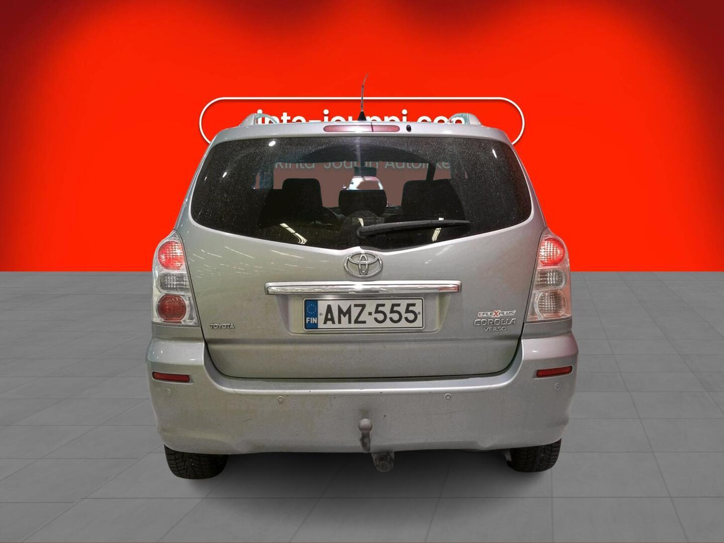 TOYOTA Corolla Verso 2009