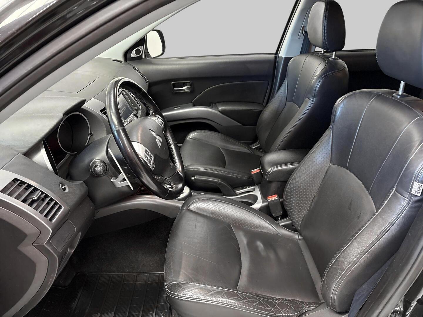 MITSUBISHI Outlander 2008